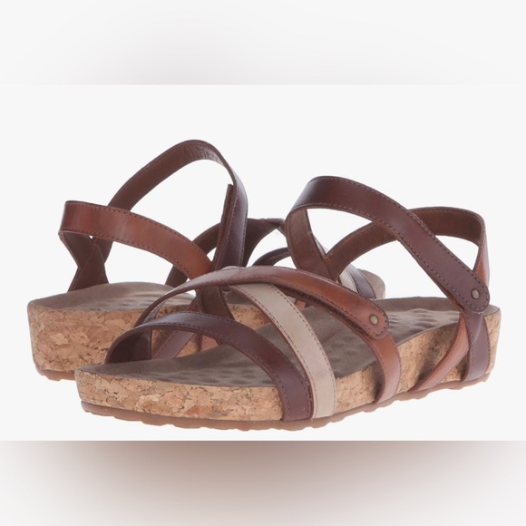 Walking Cradles Women’s Pool Flat Sandal Leather , size 10Wide - Picture 1 of 12